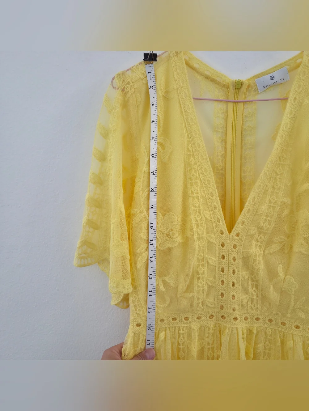 Socialite Yellow Floral Lace V-Neck Mini Dress Size Small - Picture 14 of 16